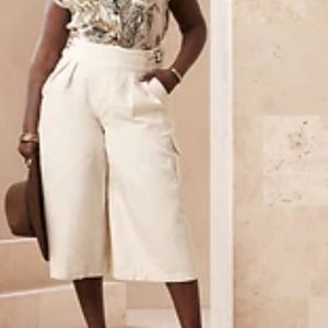 Banana Republic Explorer Culottes Sz 10 Transition Cream color